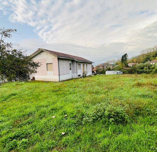casa indipendente in vendita a Bagnone in zona Vico