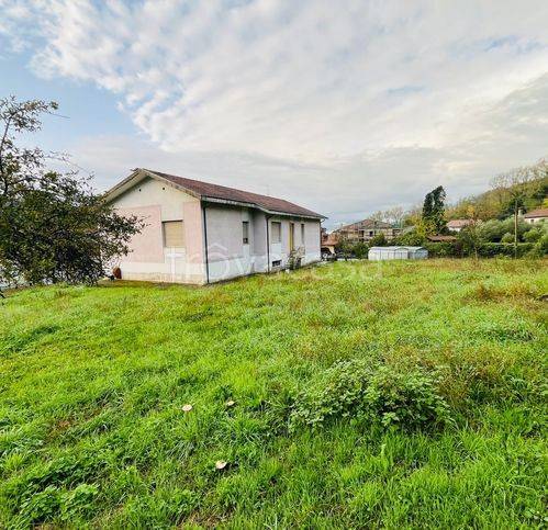 casa indipendente in vendita a Bagnone