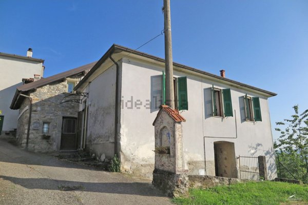 casa indipendente in vendita a Bagnone in zona Pastina
