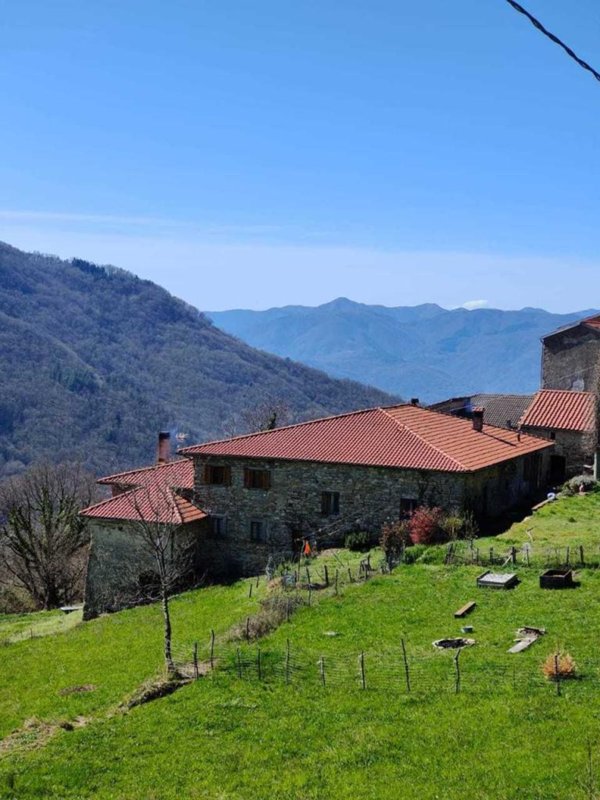 casa indipendente in vendita a Bagnone