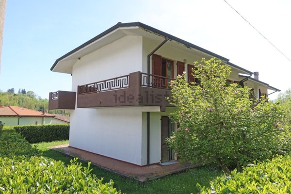 casa indipendente in vendita a Bagnone