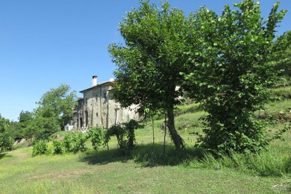 casa indipendente in vendita a Bagnone