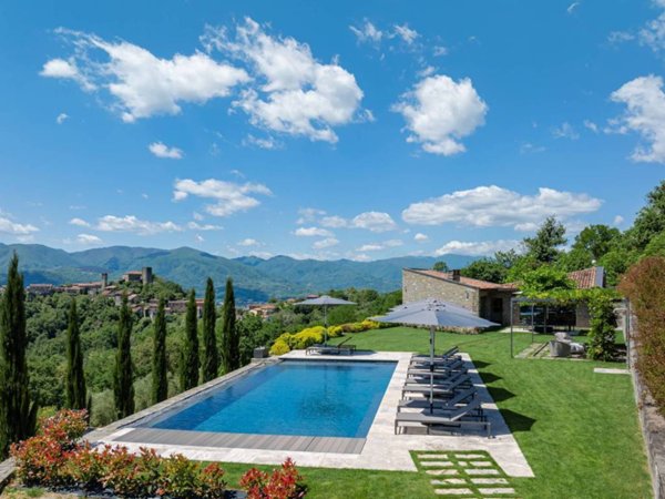 casa indipendente in vendita a Bagnone in zona Vico