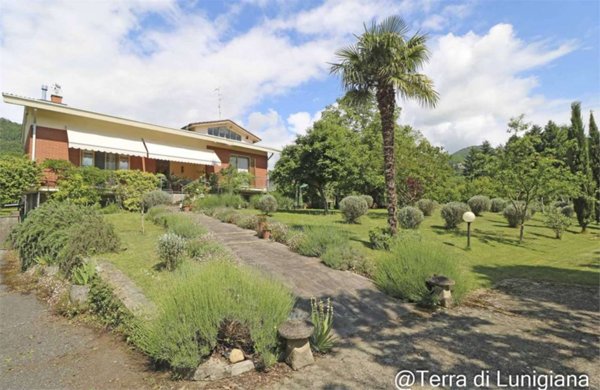 casa indipendente in vendita a Bagnone in zona Vico