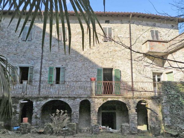 casa indipendente in vendita a Bagnone in zona Vico