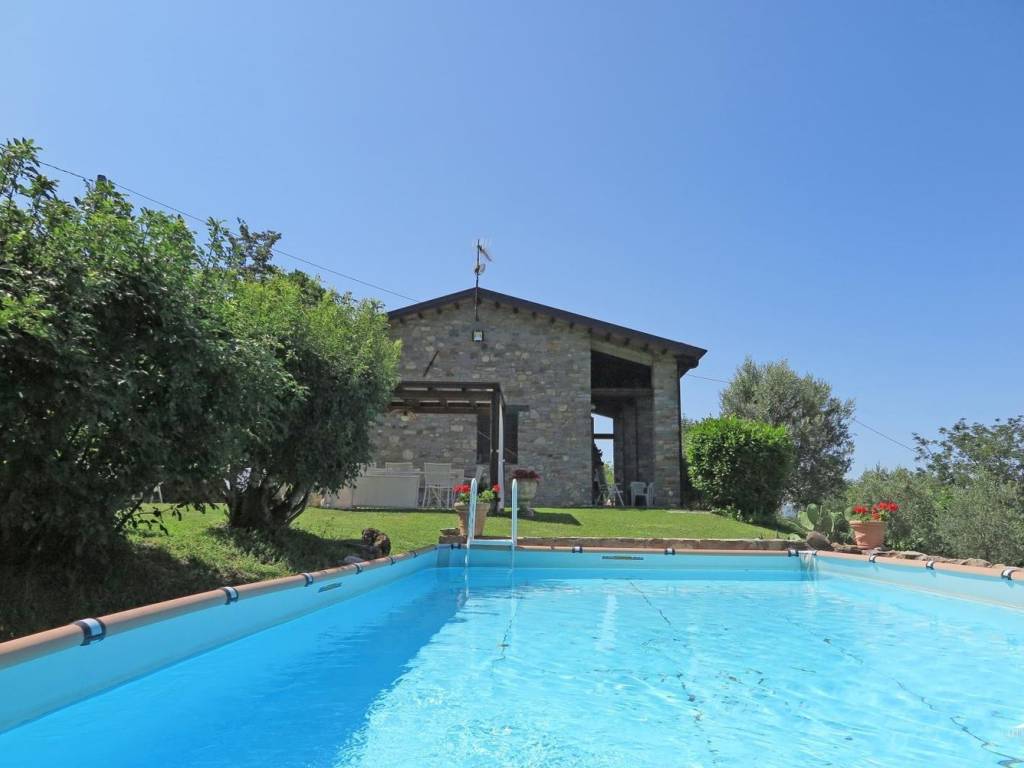 casa indipendente in vendita a Bagnone in zona Vico