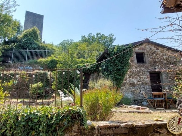 casa indipendente in vendita a Bagnone