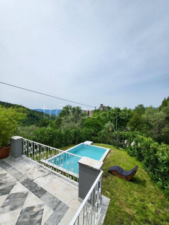 casa indipendente in vendita a Bagnone in zona Vico