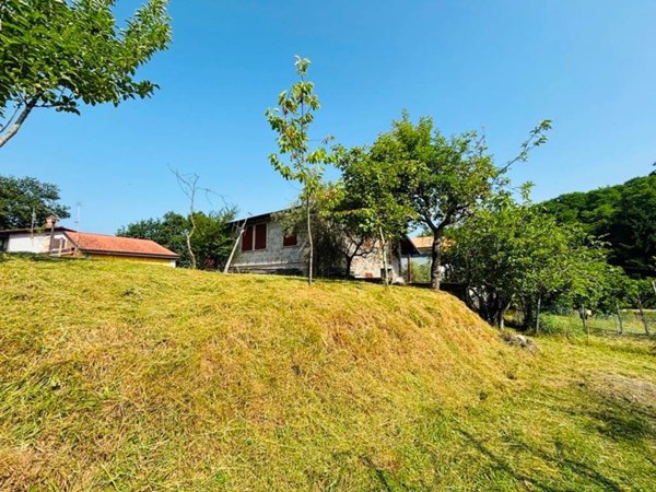 casa indipendente in vendita a Bagnone