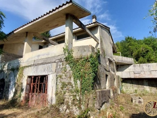 casa indipendente in vendita a Bagnone in zona Pastina