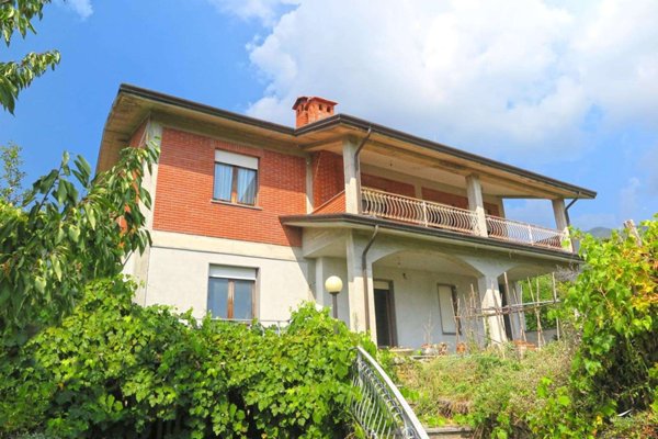 casa indipendente in vendita a Bagnone in zona Vico