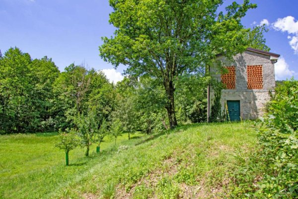 casa indipendente in vendita a Bagnone
