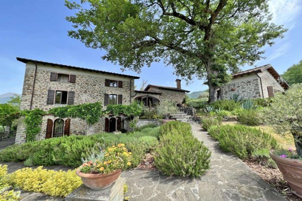 casa indipendente in vendita a Bagnone in zona Vico