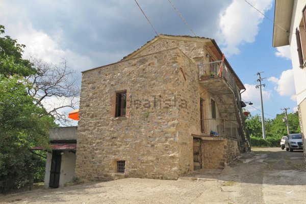 casa indipendente in vendita a Bagnone