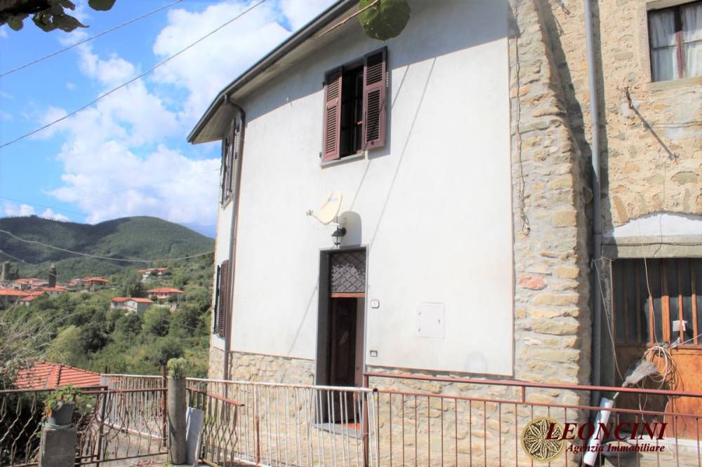 casa indipendente in vendita a Bagnone in zona Vico