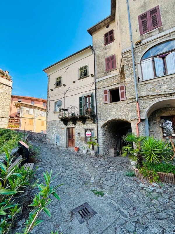 appartamento in vendita a Bagnone