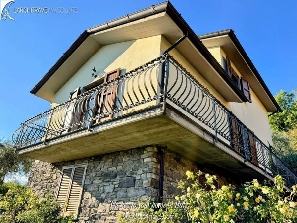 casa indipendente in vendita a Bagnone in zona Vico
