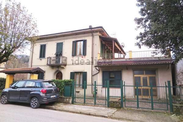 casa indipendente in vendita a Bagnone