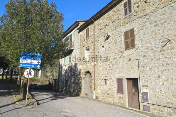 casa indipendente in vendita a Bagnone