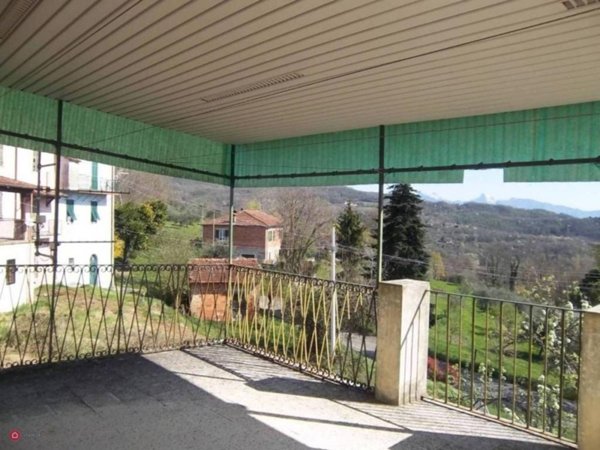 casa indipendente in vendita a Bagnone in zona Orturano