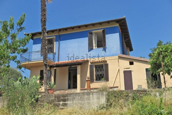 casa indipendente in vendita a Bagnone