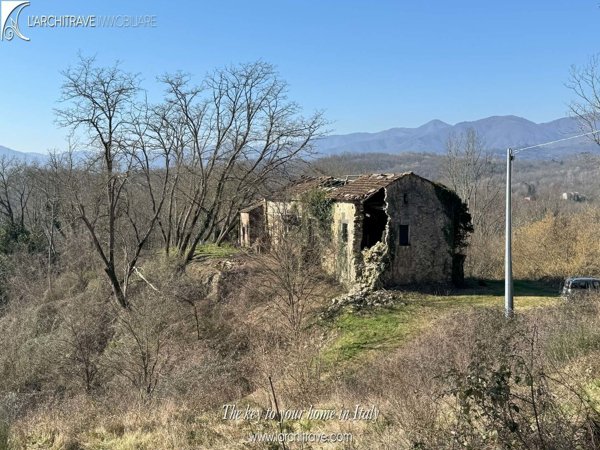 casa indipendente in vendita a Bagnone