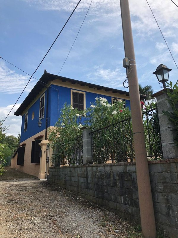 casa indipendente in vendita a Bagnone