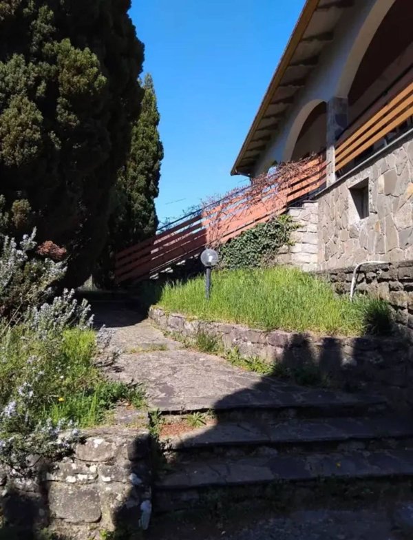 casa indipendente in vendita a Bagnone