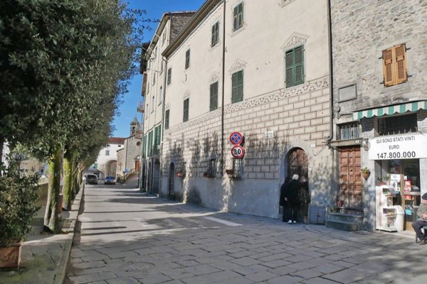 appartamento in vendita a Bagnone