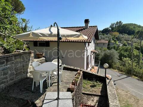 casa indipendente in vendita a Bagnone in zona Vico