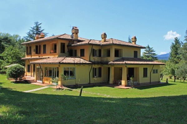 casa indipendente in vendita a Bagnone