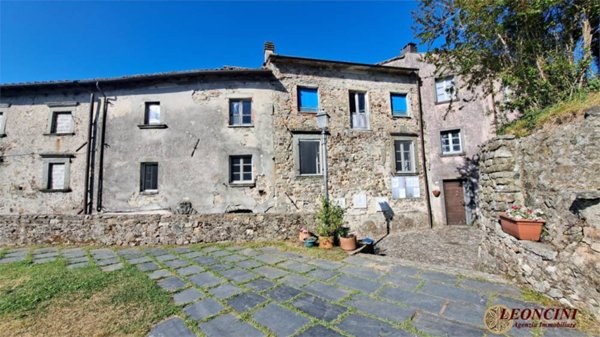 casa indipendente in vendita a Bagnone in zona Vico
