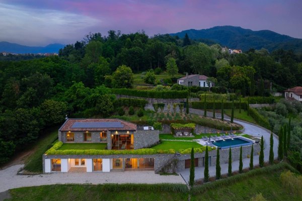 casa indipendente in vendita a Bagnone