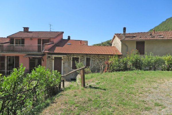 casa indipendente in vendita a Bagnone in zona Canneto