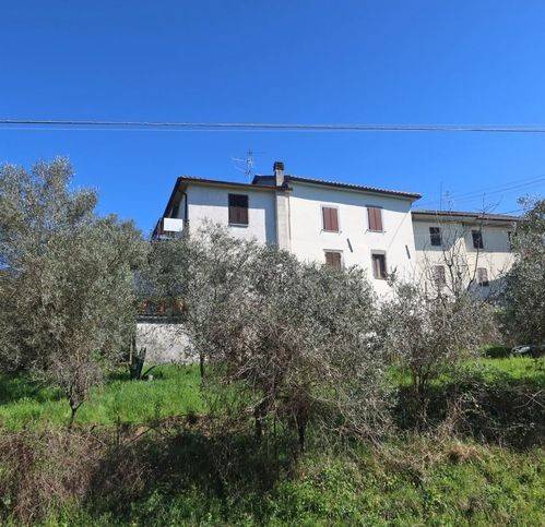 casa indipendente in vendita a Bagnone in zona Vico