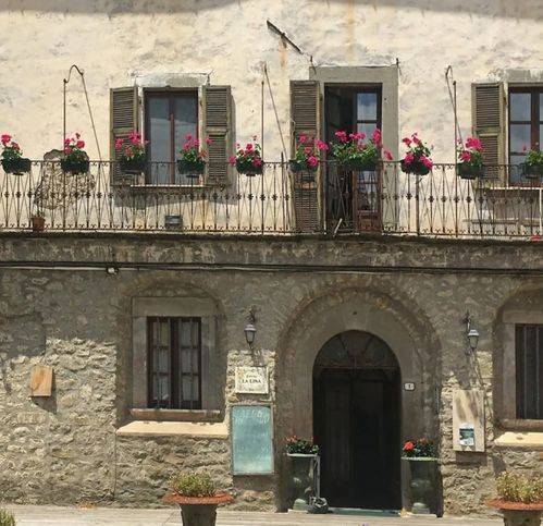 casa indipendente in vendita a Bagnone in zona Mochignano