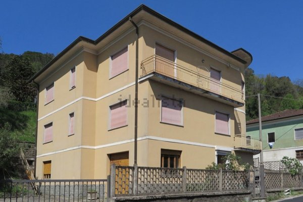 appartamento in vendita a Bagnone in zona Mochignano