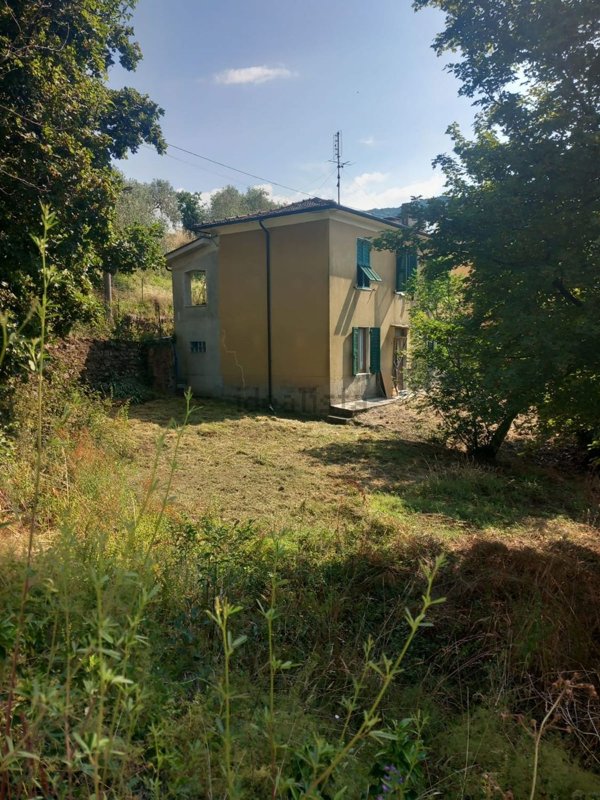 casa indipendente in vendita a Bagnone