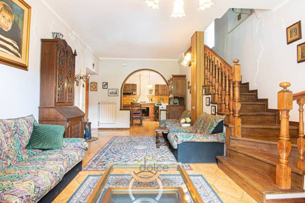 casa indipendente in vendita a Bagnone in zona Iera