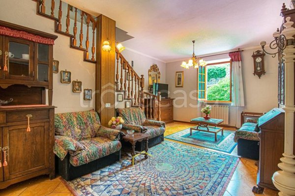 casa indipendente in vendita a Bagnone in zona Iera