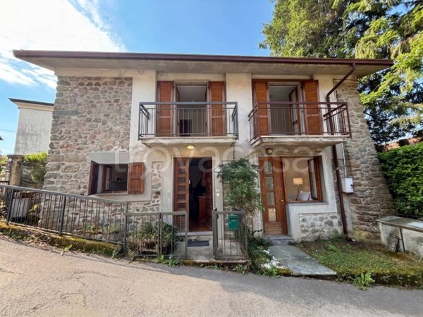 casa indipendente in vendita a Bagnone in zona Vico