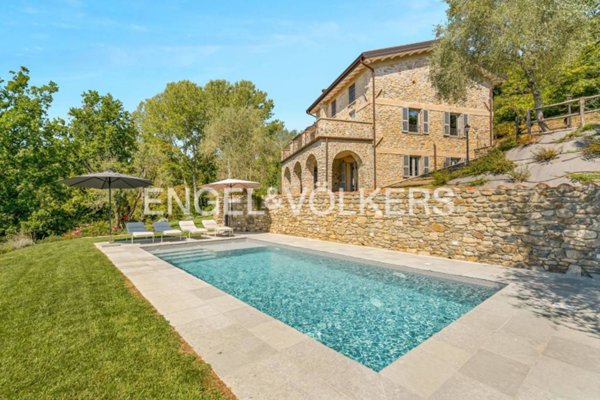 casa indipendente in vendita a Bagnone in zona Corvarola