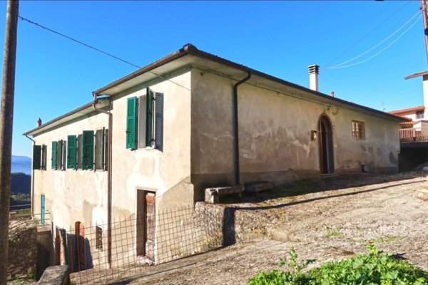 casa indipendente in vendita a Bagnone in zona Mochignano