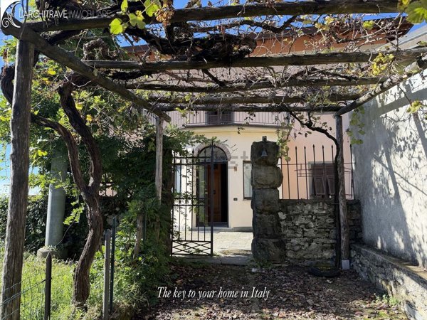 casa indipendente in vendita a Bagnone