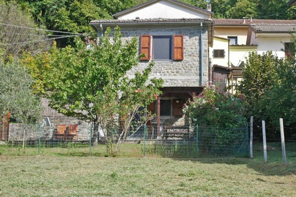 casa indipendente in vendita a Bagnone in zona Iera