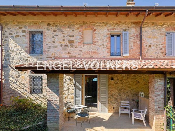 casa indipendente in vendita a Bagnone in zona Groppo