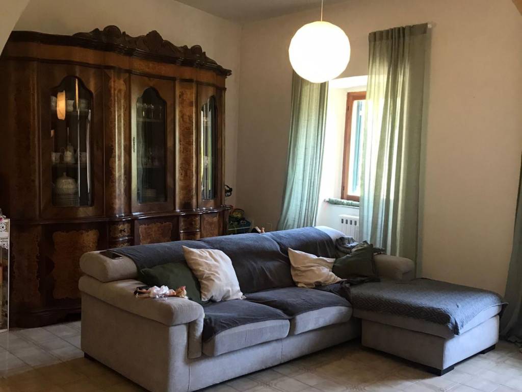 appartamento in vendita a Carrara in zona Noceto