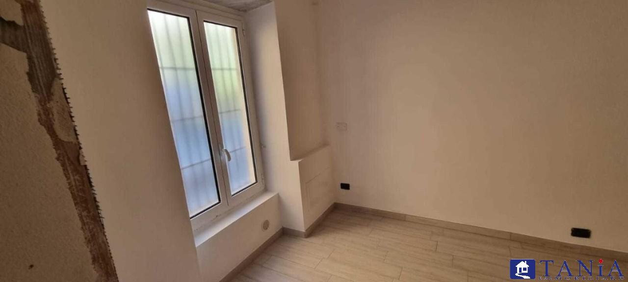 appartamento in vendita a Carrara in zona Codena