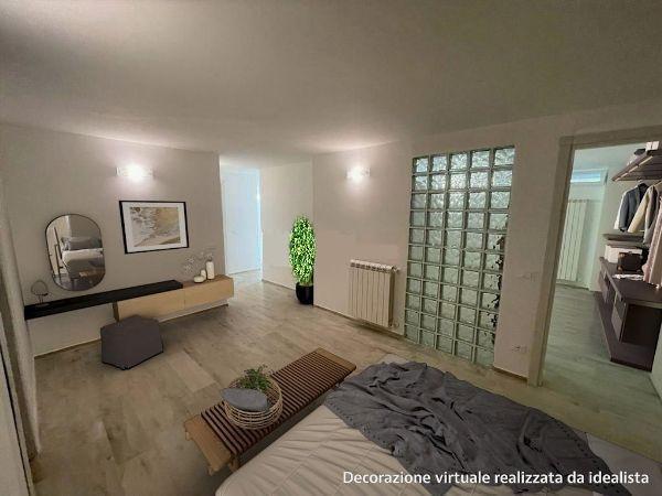 appartamento in vendita a Carrara in zona Marina di Carrara