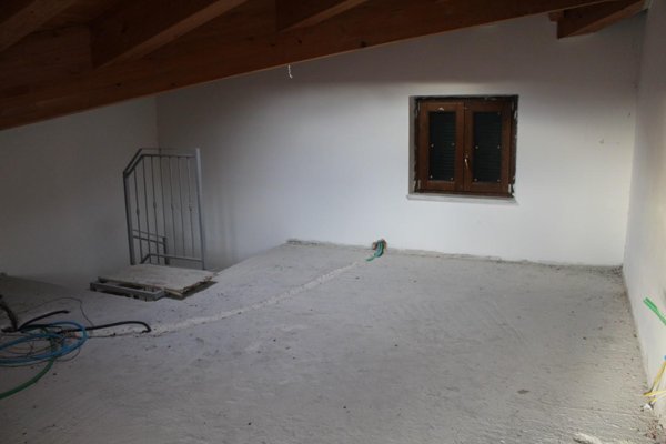 casa indipendente in vendita a Carrara in zona Miseglia